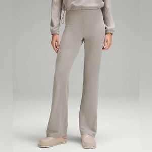 NWT Lululemon Brushed Softstreme Ribbed Zip Flared Pant 32.5" Riverstone Size 14